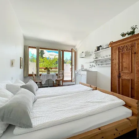 Casa Caglias Hotel *